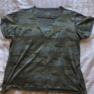 American Eagle tee